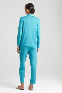 Shangri-La TENCEL™ Long Sleeve Notch PJ 35 Shangri-La TENCEL™ Long Sleeve Notch PJ -Natori Sales Shop Shangri La Long Sleeve Notch PJ Vivid Teal by Natori 2 36256.1660080595
