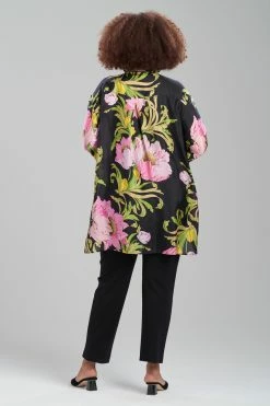 Shinjo Obi Silk Oversized Top 7 Shinjo Obi Silk Oversized Top -Natori Sales Shop Shinjo Obi Silk Oversized Top Black Multi by Natori 4 38661.1674236013