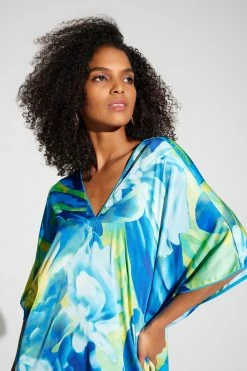 Botan Short Caftan 17 Botan Short Caftan -Natori Sales Shop Shot 24 60 45570.1645136383