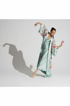 Couture Saito Embroidery Robe 13 Couture Saito Embroidery Robe -Natori Sales Shop Stella 033 0063 59930.1646326476