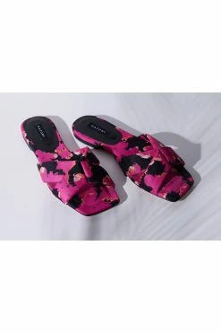 Vitta Taichou Slide Sandals -Natori Sales Shop Vitta Taichou Slide Sandals Pink Orange by Natori 56488.1678465159