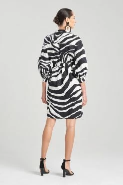 Natori Sales Shop -Natori Sales Shop Zebra Cotton Poplin Balloon Sleeve Belted Shirtdress Black White by Natori 2 35606.1668641202