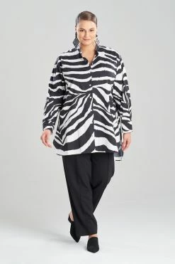 Zebra Cotton Poplin Oversized Shirt 8 Zebra Cotton Poplin Oversized Shirt -Natori Sales Shop Zebra Cotton Poplin Oversized Shirt Black White by Natori 3 26738.1668691855