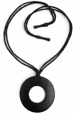 Round Pendant Dyedwood Necklace