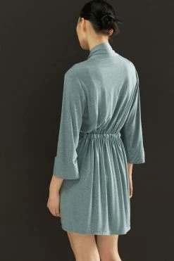 Feathers Essentials Wrap -Natori Sales Shop apin1rett 21875.1580855251