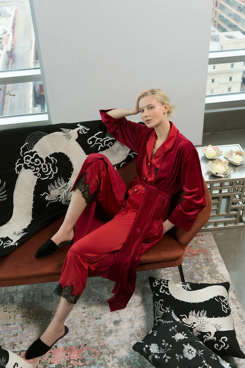 Samar Silver Plated Candle Holder 3 Samar Silver Plated Candle Holder - Image 3