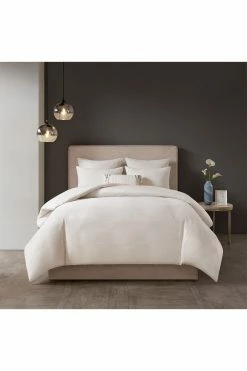 Hanae White Comforter Set